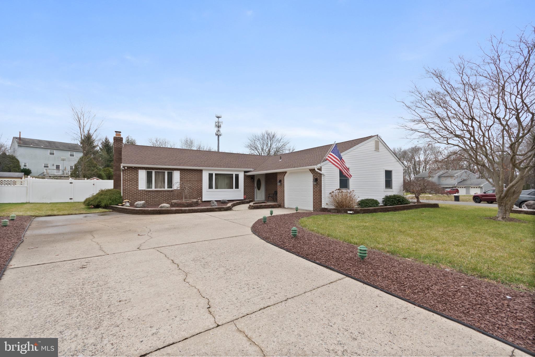 49 Edinburgh Road Blackwood, NJ 08012 - Photo 2 of 30