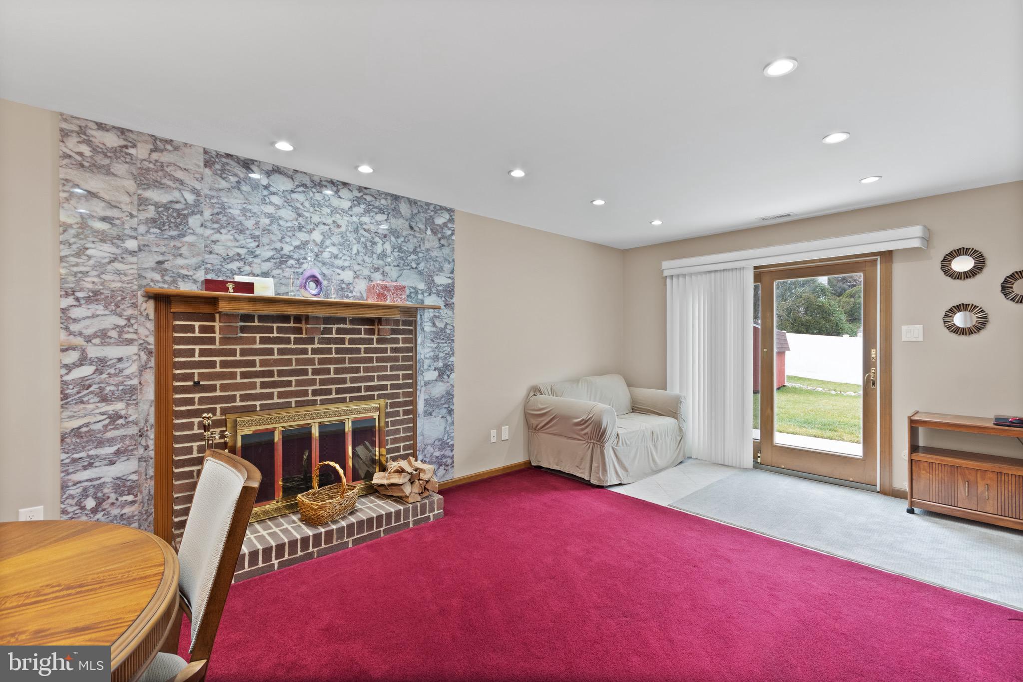 49 Edinburgh Road Blackwood, NJ 08012 - Photo 4 of 30