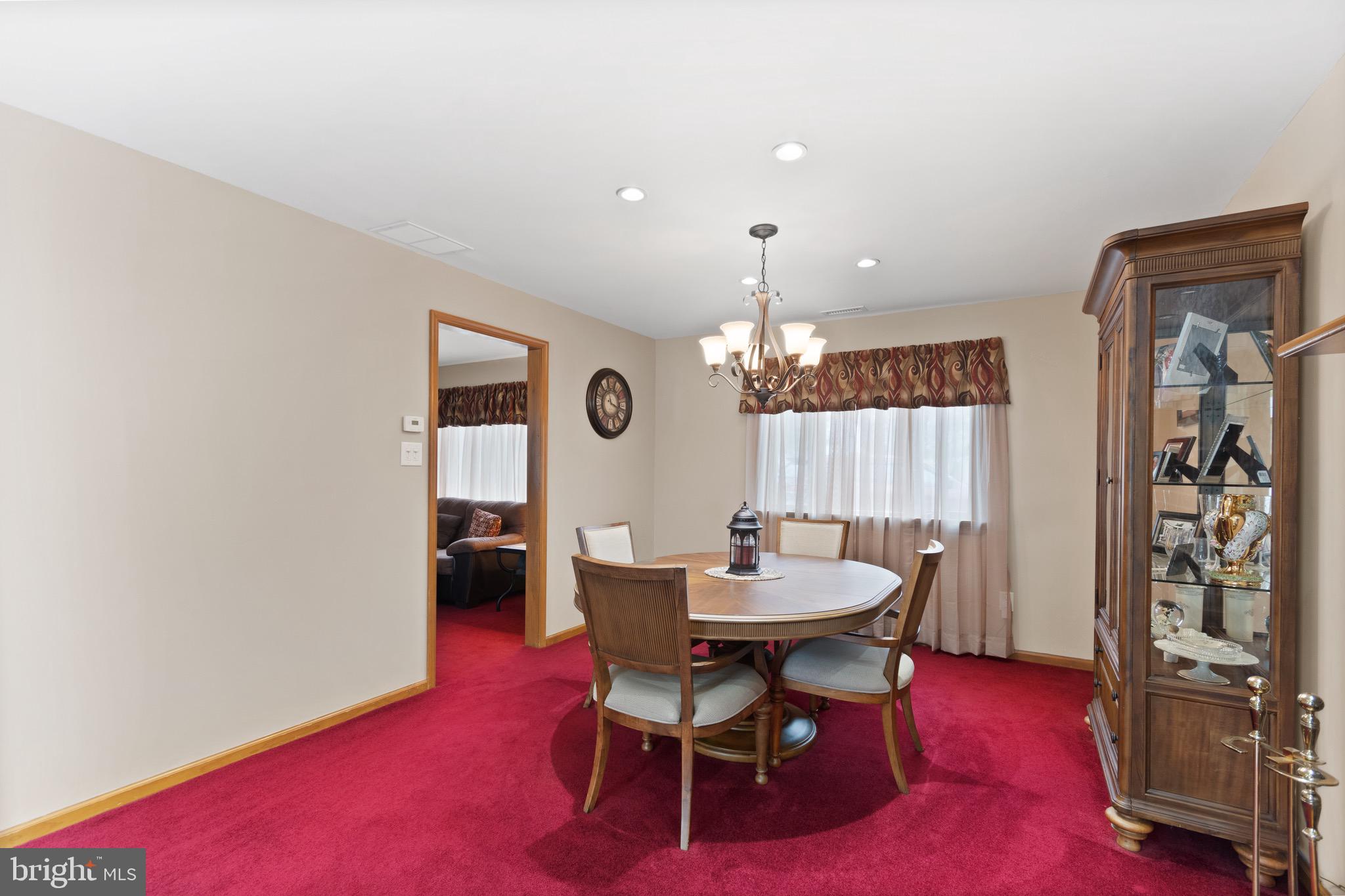 49 Edinburgh Road Blackwood, NJ 08012 - Photo 7 of 30