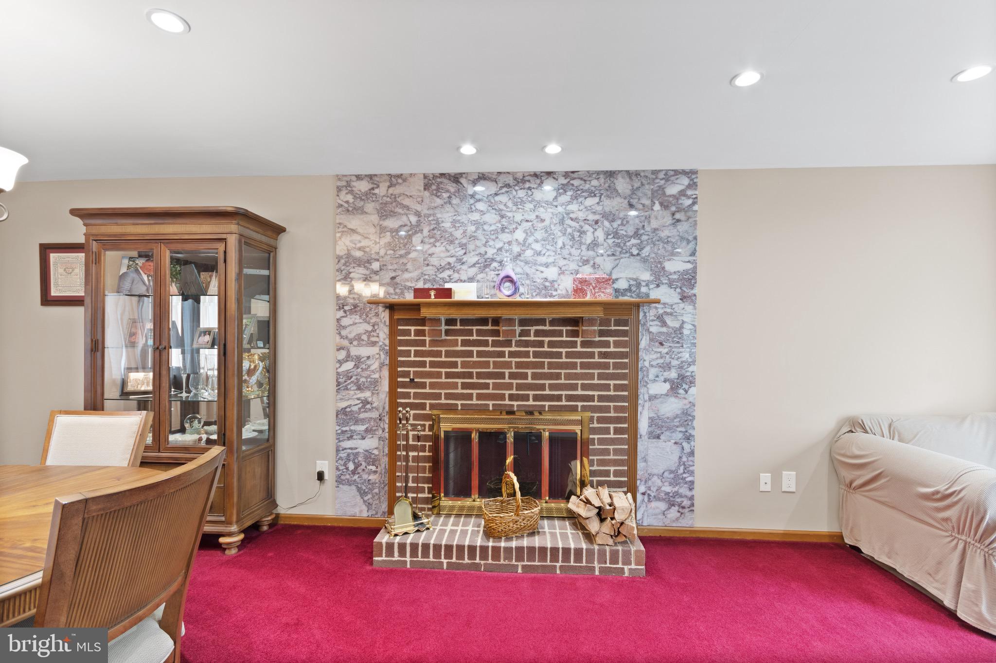 49 Edinburgh Road Blackwood, NJ 08012 - Photo 8 of 30