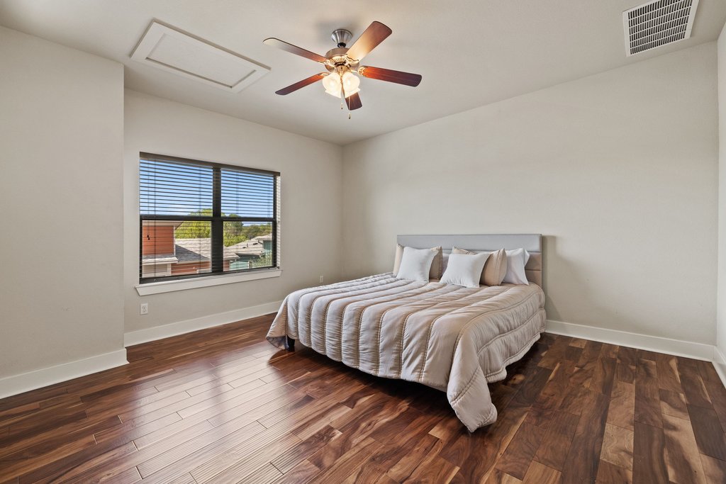 1504 Lorraine Loop, Unit B Austin, TX 78758 - Photo 12 of 24