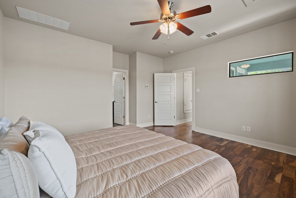 1504 Lorraine Loop, Unit B Austin, TX 78758 - Photo 13 of 24
