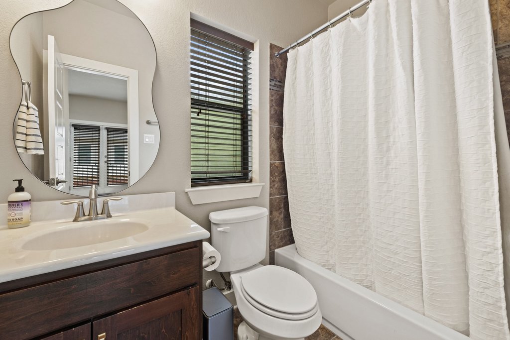 1504 Lorraine Loop, Unit B Austin, TX 78758 - Photo 18 of 24