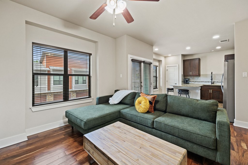1504 Lorraine Loop, Unit B Austin, TX 78758 - Photo 2 of 24