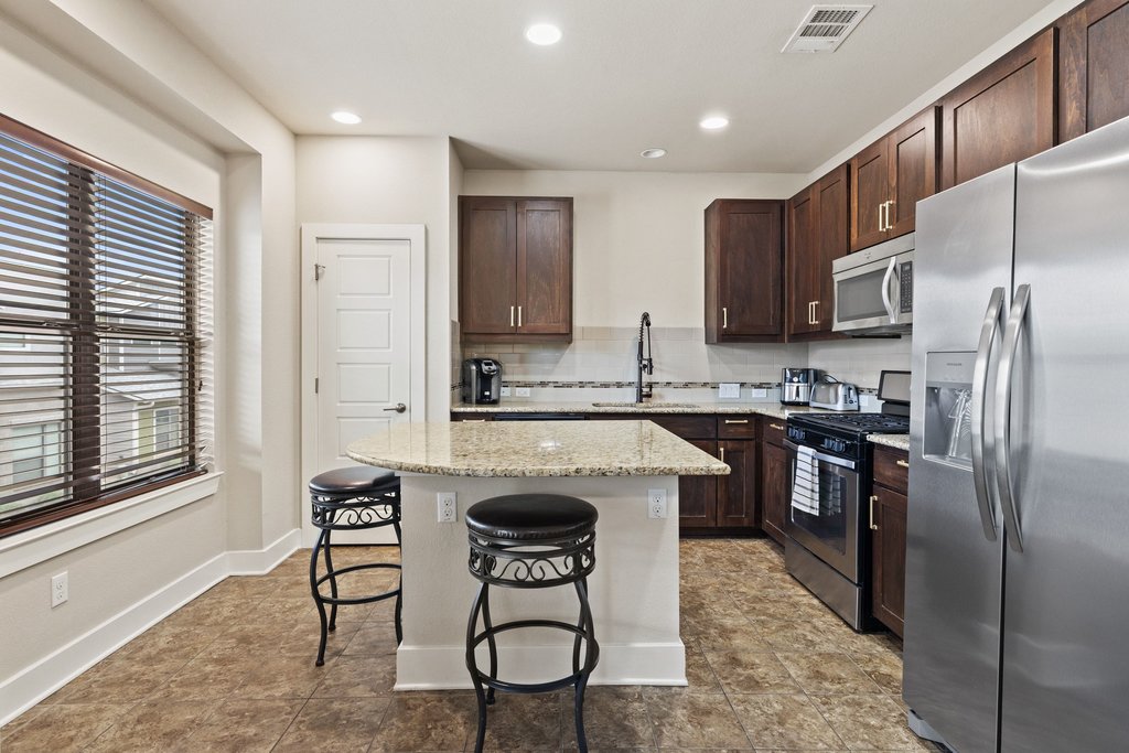 1504 Lorraine Loop, Unit B Austin, TX 78758 - Photo 8 of 24