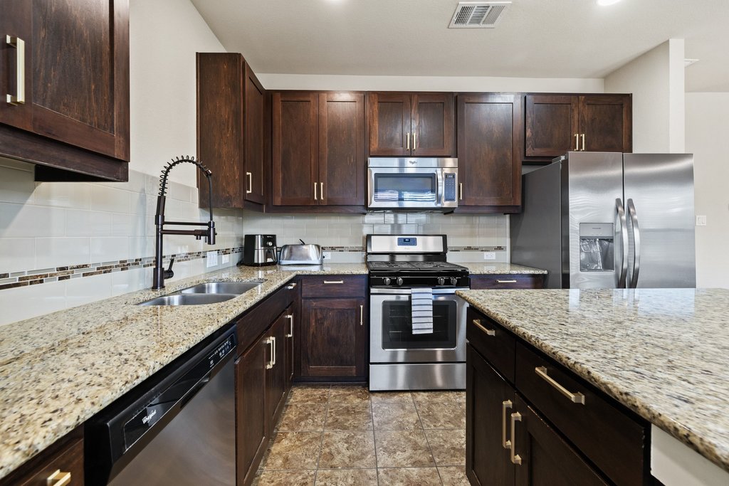 1504 Lorraine Loop, Unit B Austin, TX 78758 - Photo 9 of 24