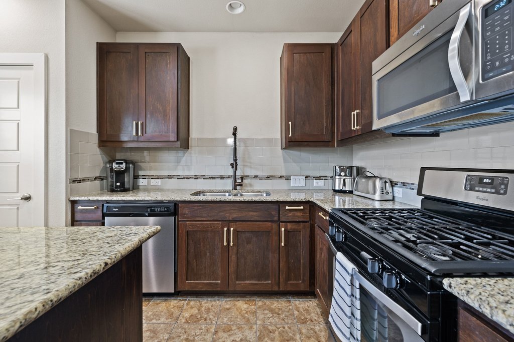1504 Lorraine Loop, Unit B Austin, TX 78758 - Photo 10 of 24