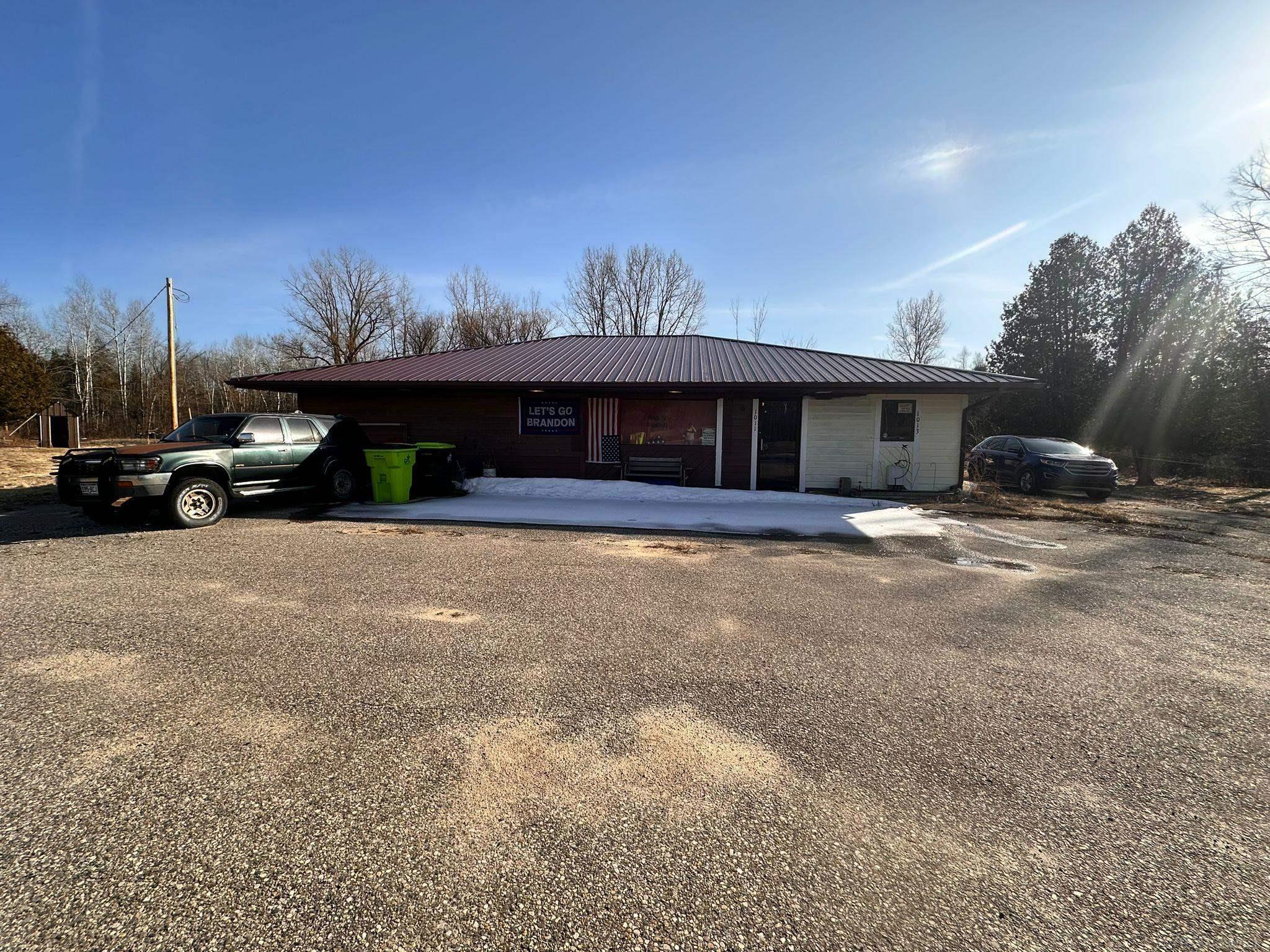 1013 Ritchie Road Gladwin, MI 48624 - Photo 1 of 28