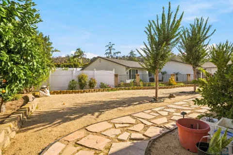 $810,000 | 833 West Chase, El Cajon, CA 92020