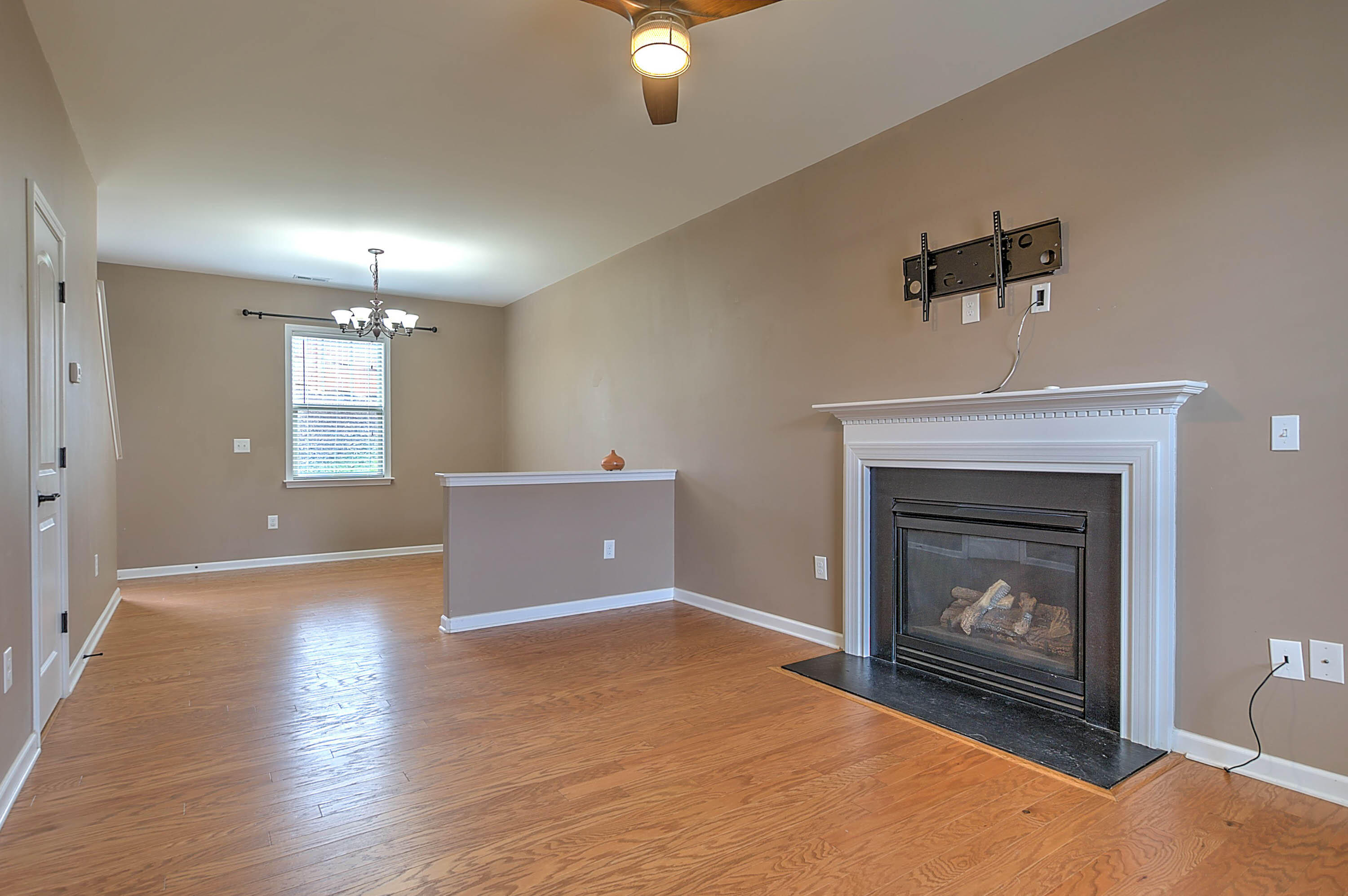 648 Suffolk Road Johnson City, TN 37615 - Photo 6 of 22 648 SUffolk-4