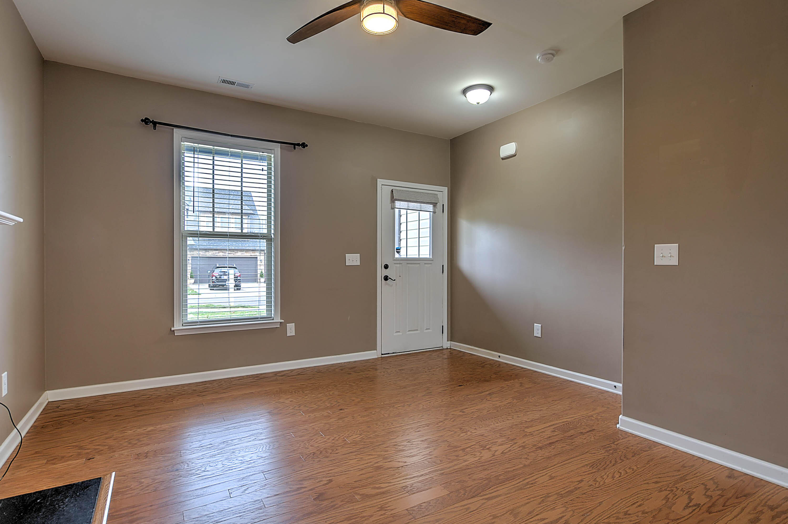 648 Suffolk Road Johnson City, TN 37615 - Photo 8 of 22 648 SUffolk-6
