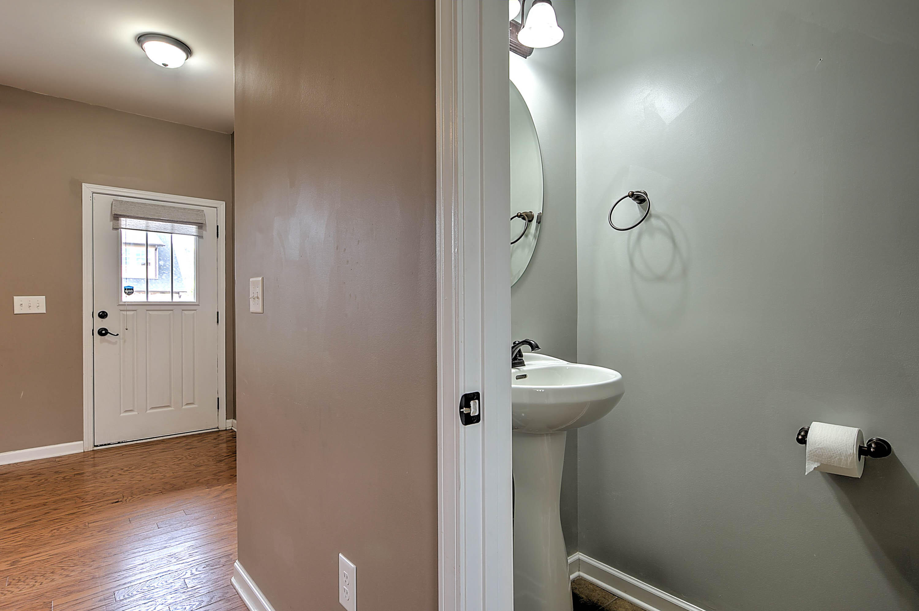 648 Suffolk Road Johnson City, TN 37615 - Photo 10 of 22 648 SUffolk-11
