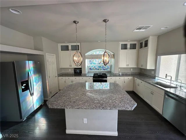 $3,500 | 10627 Aphrodite Street, Las Vegas, NV 89183