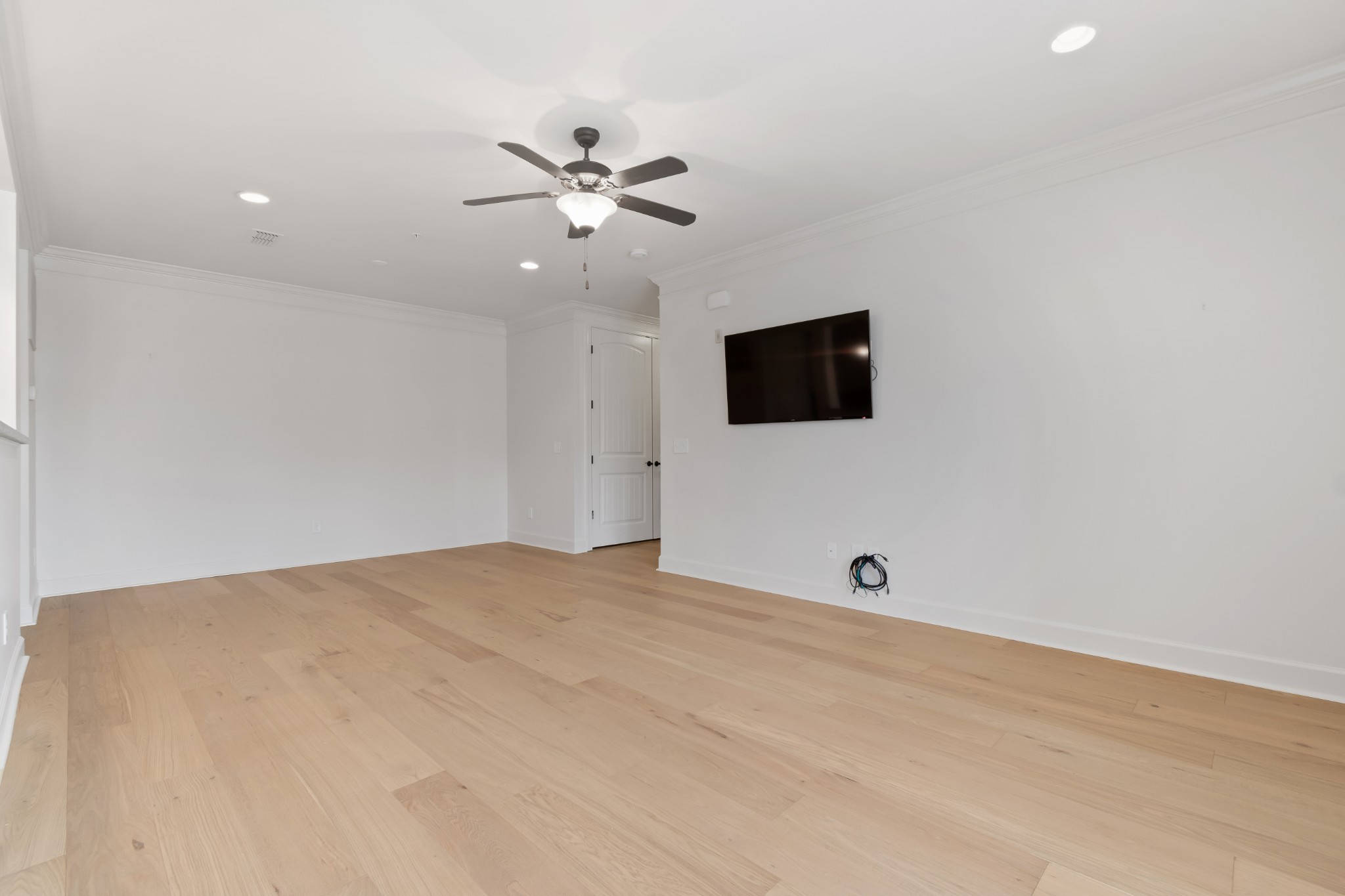 106 Front Street, Unit 23 Franklin, TN 37064 - Photo 21 of 39 a view of an empty room
