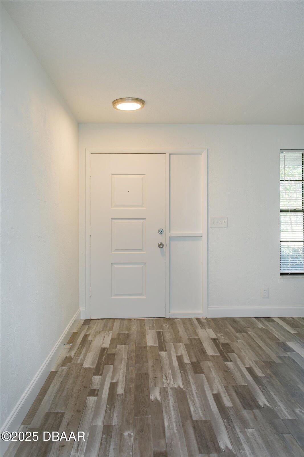 4319 South Peninsula Drive Ponce Inlet, FL 32127 - Photo 7 of 30 a view of room