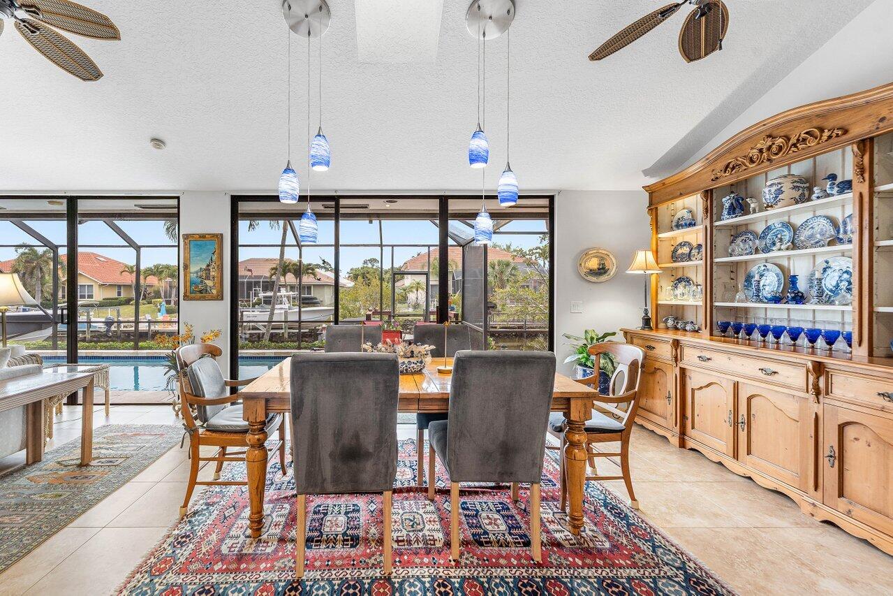 8794 Southeast Riverfront Terrace Jupiter, FL 33469 - Photo 15 of 68 Dining
