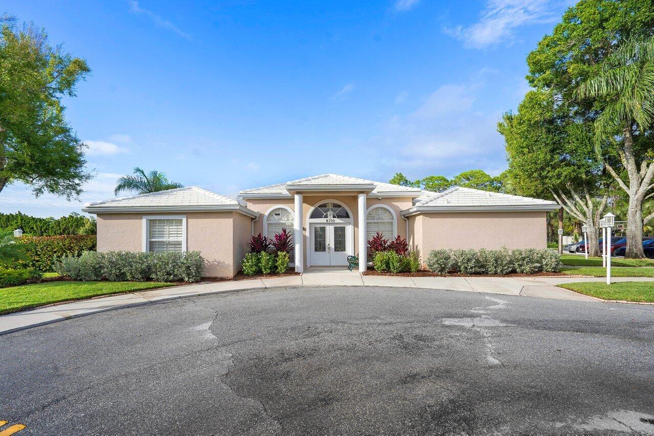8794 Southeast Riverfront Terrace Jupiter, FL 33469 - Photo 60 of 68 Clubhouse