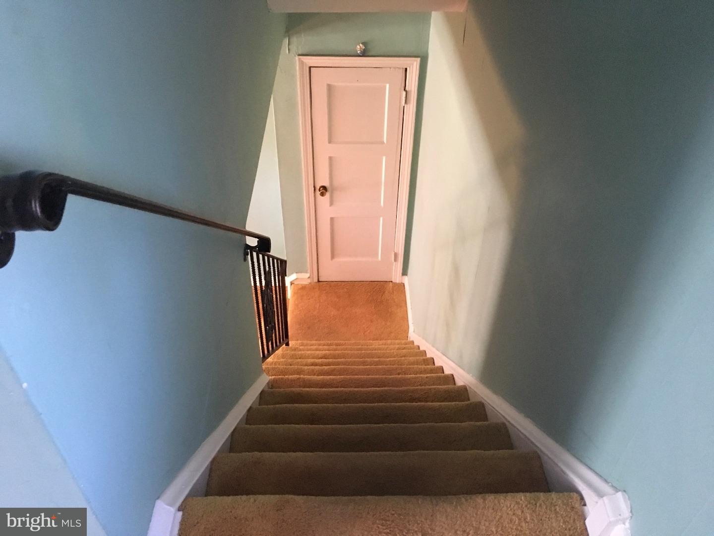 720 Parklane Road Swarthmore, PA 19081 - Photo 17 of 25 Hallway