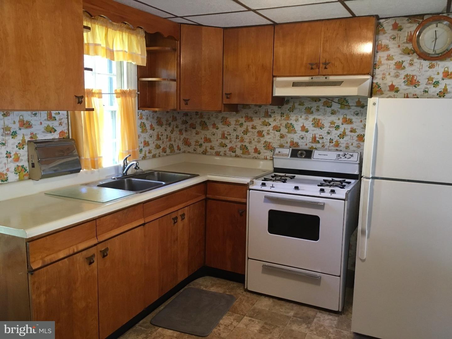 720 Parklane Road Swarthmore, PA 19081 - Photo 7 of 25 Kitchen