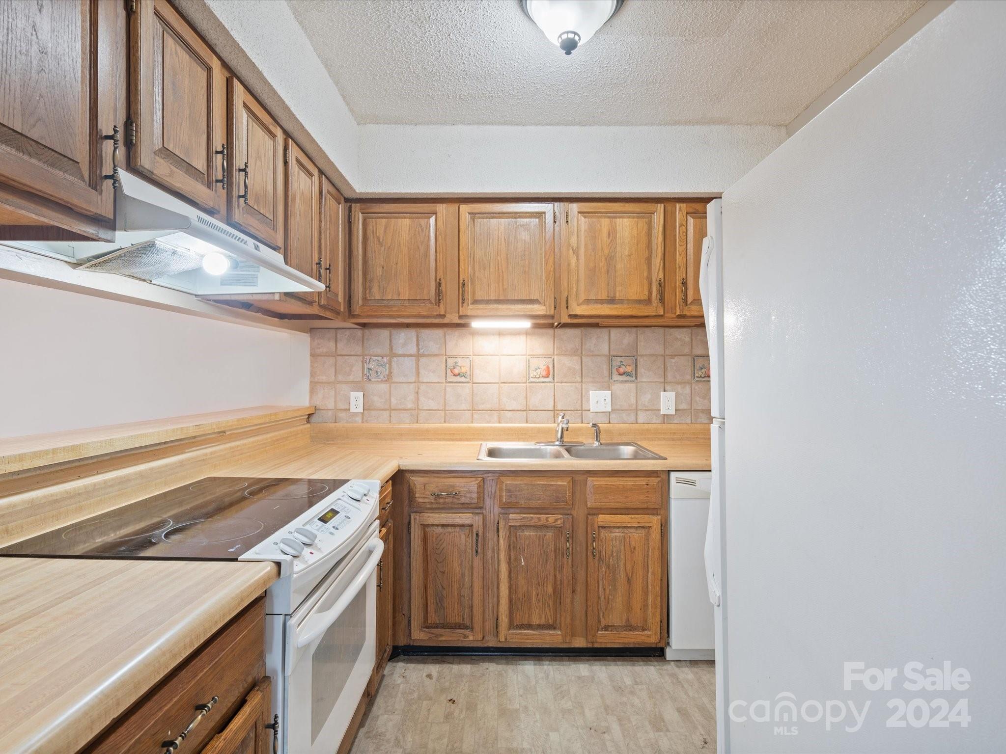 1600 Sharon Road West, Unit 4 Charlotte, NC 28210 - Photo 14 of 35