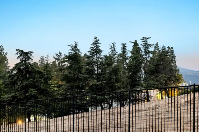 $1,799,000 | 1180 Calle Pecos, Thousand Oaks, CA 91360