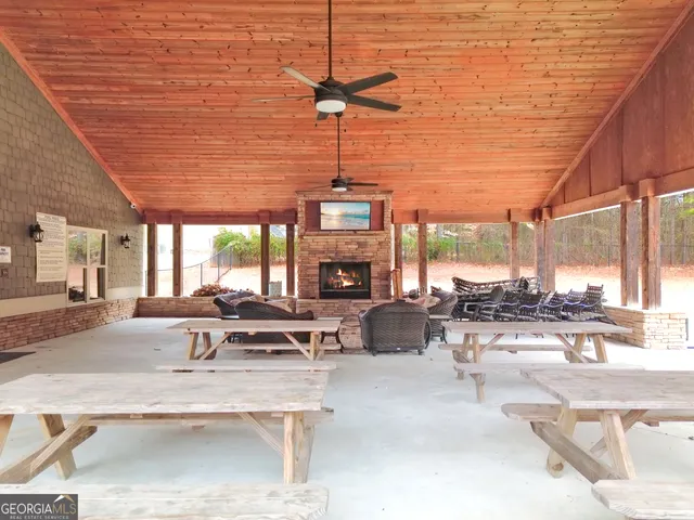 a close view of sink