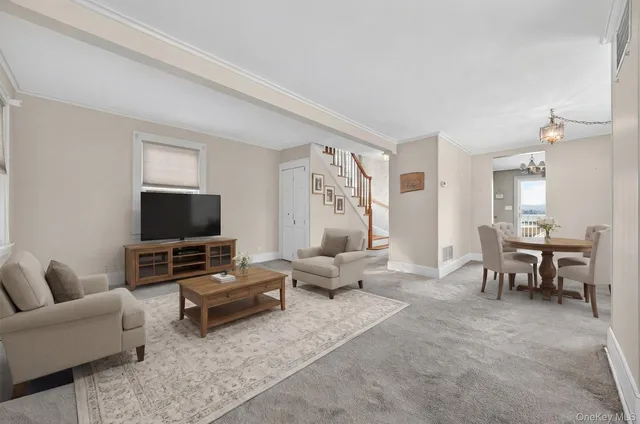 $425,000 | 45 Old Albany Post Road, Ossining, NY 10562