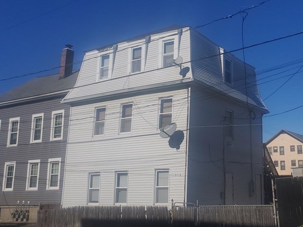 212 Wade Street Fall River, MA 02721 - Photo 2 of 7