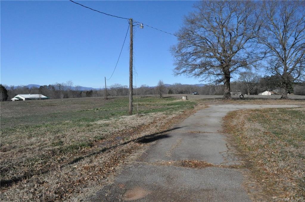 2901 Melvin Hill Road Campobello, SC 29322 - Photo 14 of 26