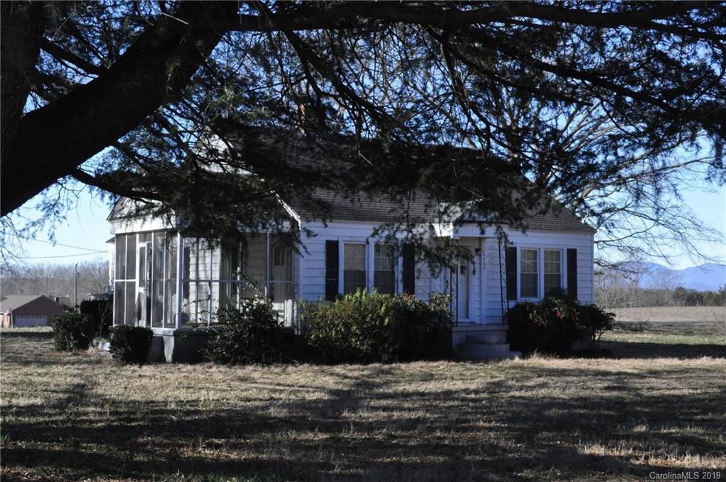 2901 Melvin Hill Road Campobello, SC 29322 - Photo 3 of 26