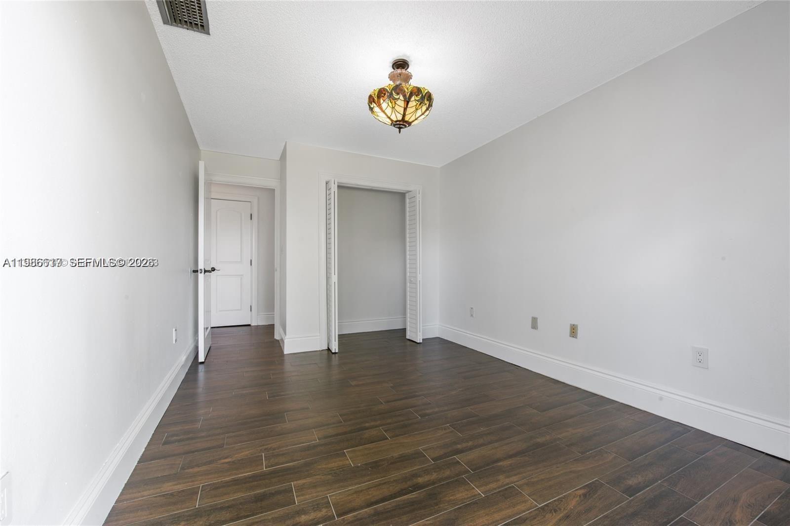 9005 Southwest 56th Street Miami, FL 33165 - Photo 14 of 41