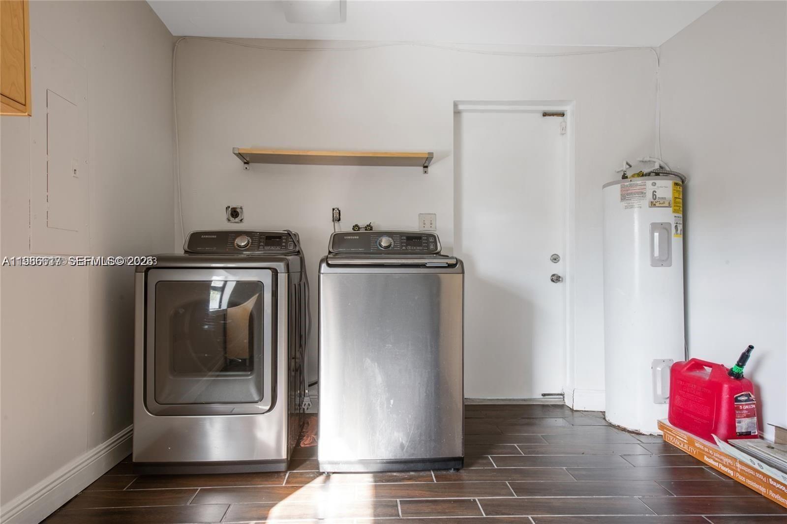 9005 Southwest 56th Street Miami, FL 33165 - Photo 19 of 41