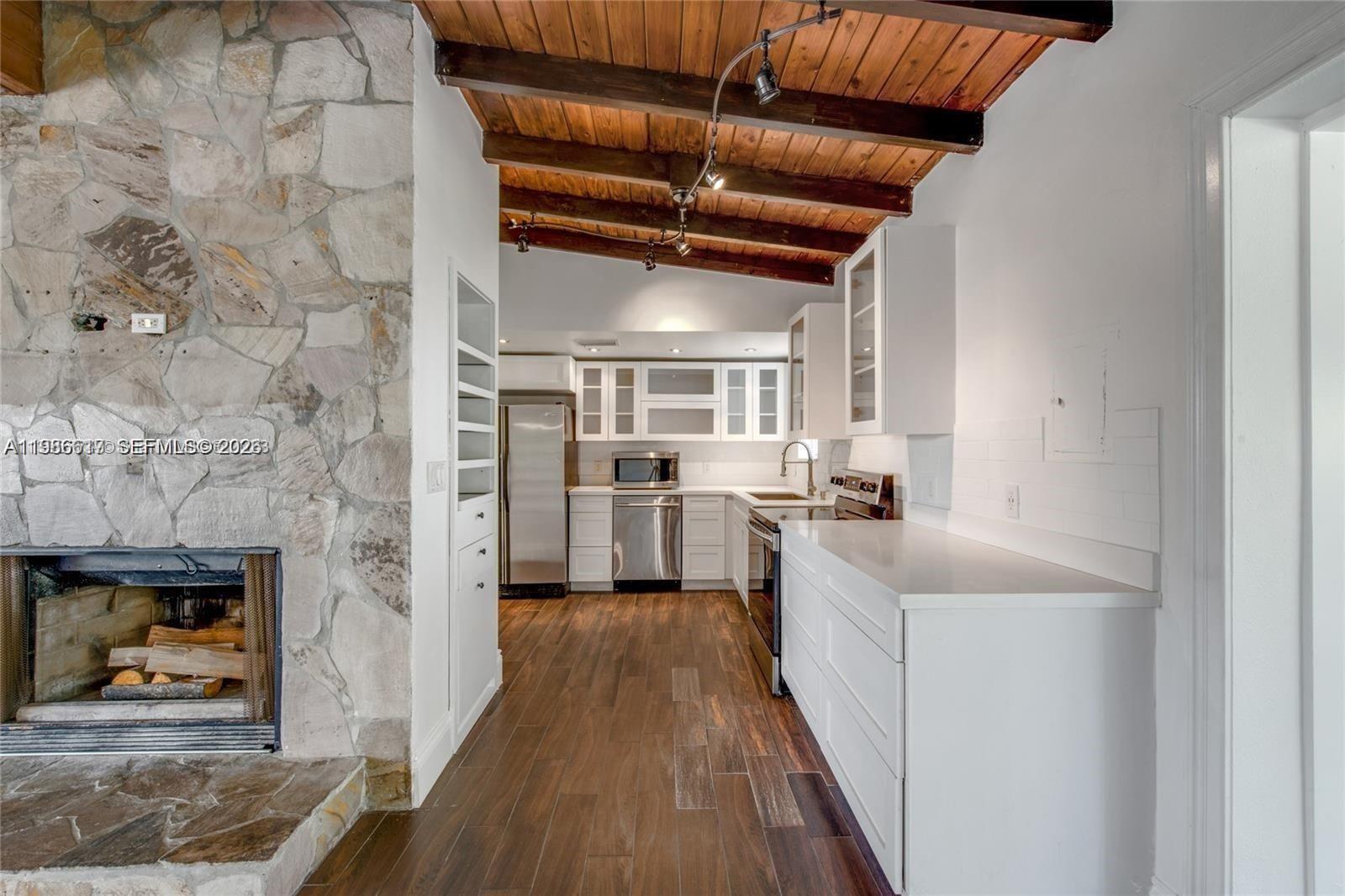 9005 Southwest 56th Street Miami, FL 33165 - Photo 29 of 41