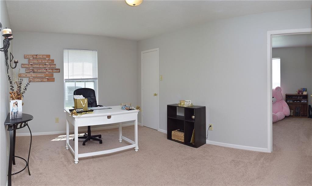 12720 White Rabbit Way Indianapolis, IN 46236 - Photo 23 of 29 Gallery Image 23
