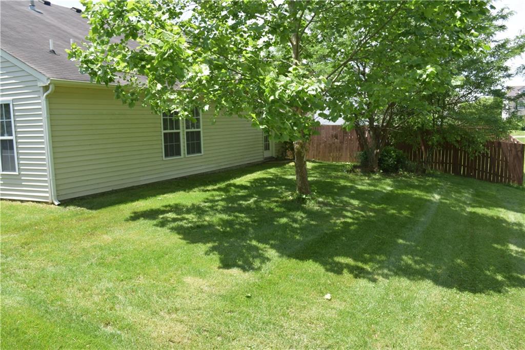 12720 White Rabbit Way Indianapolis, IN 46236 - Photo 28 of 29 Gallery Image 28