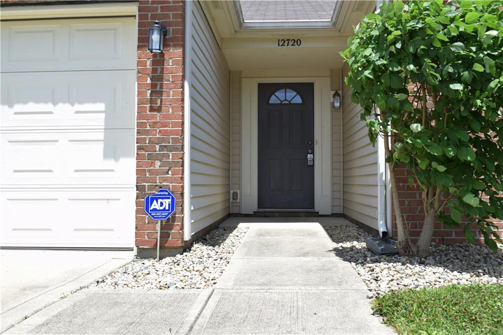 12720 White Rabbit Way Indianapolis, IN 46236 - Photo 5 of 29 Gallery Image 5