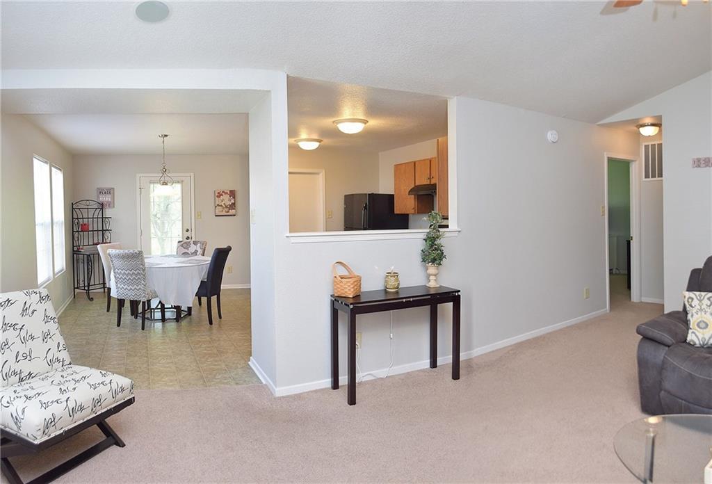 12720 White Rabbit Way Indianapolis, IN 46236 - Photo 10 of 29 Gallery Image 10