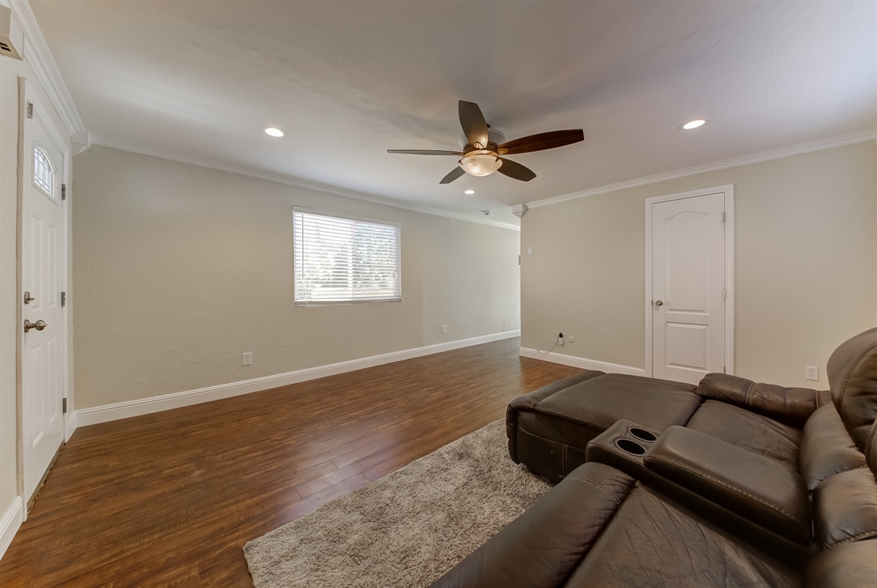932 Pecos Street Spring Valley, CA 91977 - Photo 6 of 25 Gallery Image 6