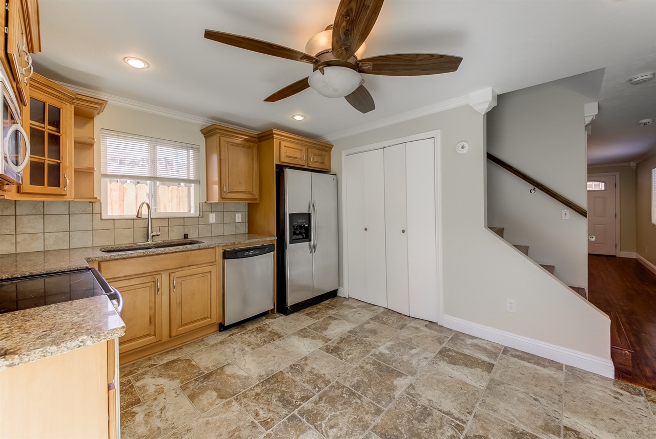 932 Pecos Street Spring Valley, CA 91977 - Photo 9 of 25 Gallery Image 9
