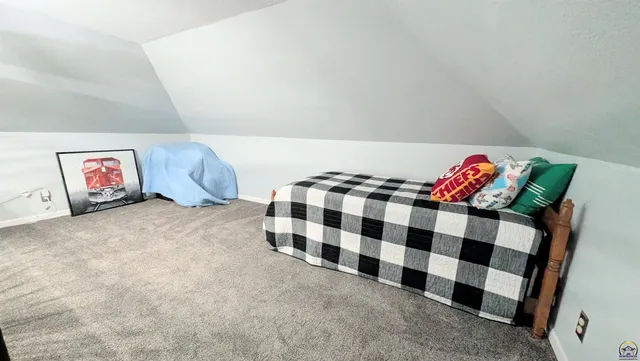 $129,900 | 807 West 9th Avenue, Emporia, KS 66801