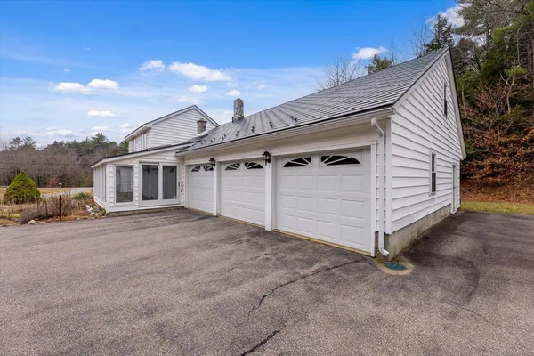 $699,000 | 849 Highway 10, Gilsum, NH 03448