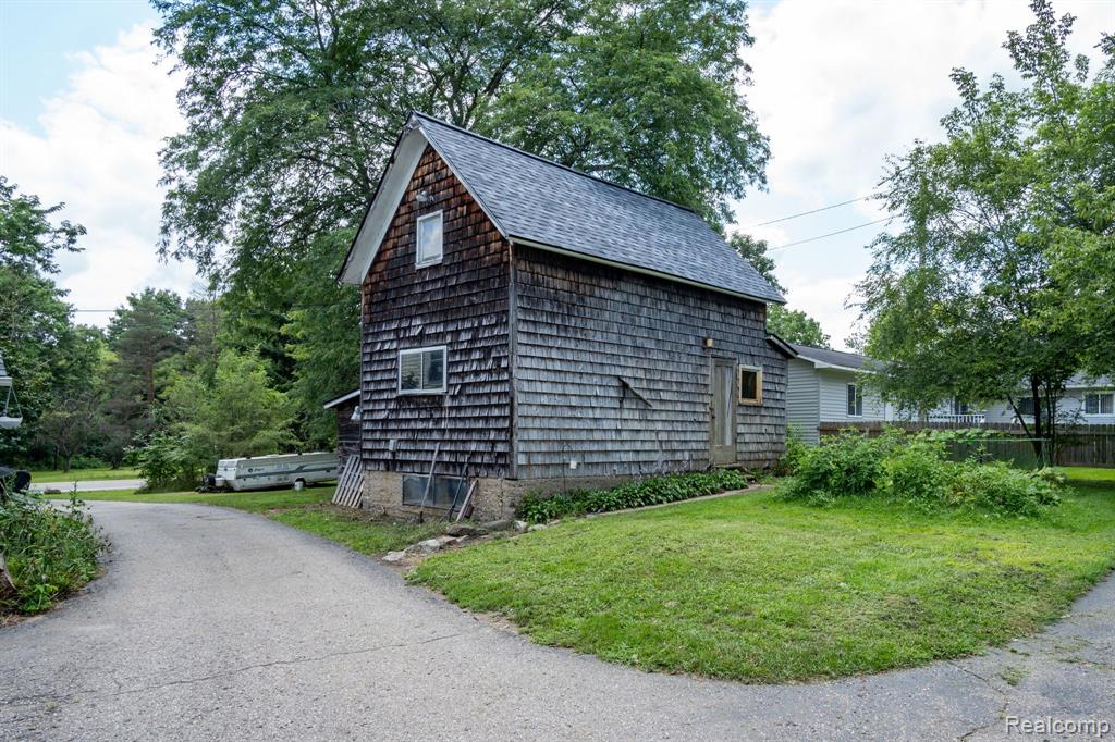 896 Milford Road Holly, MI 48442 - Photo 32 of 41 Gallery Image 32