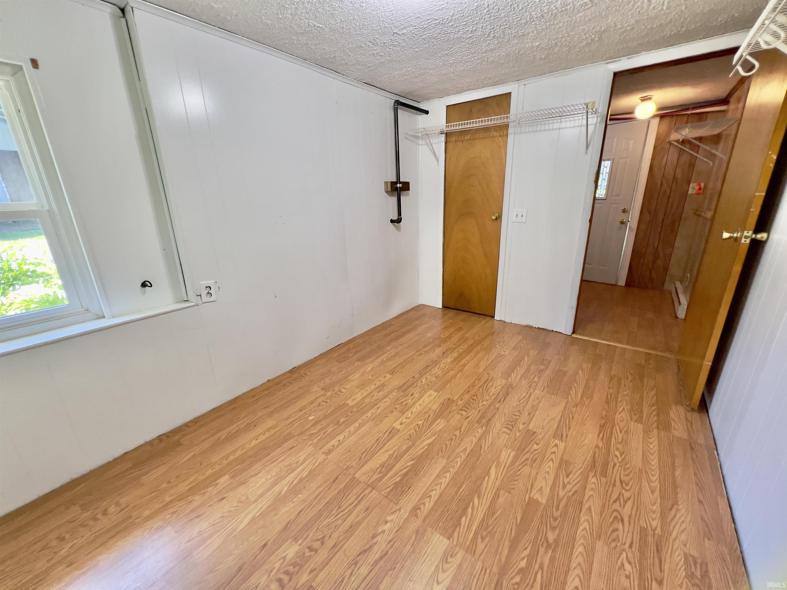 4784 East Shore Park Road Leesburg, IN 46538 - Photo 15 of 37
