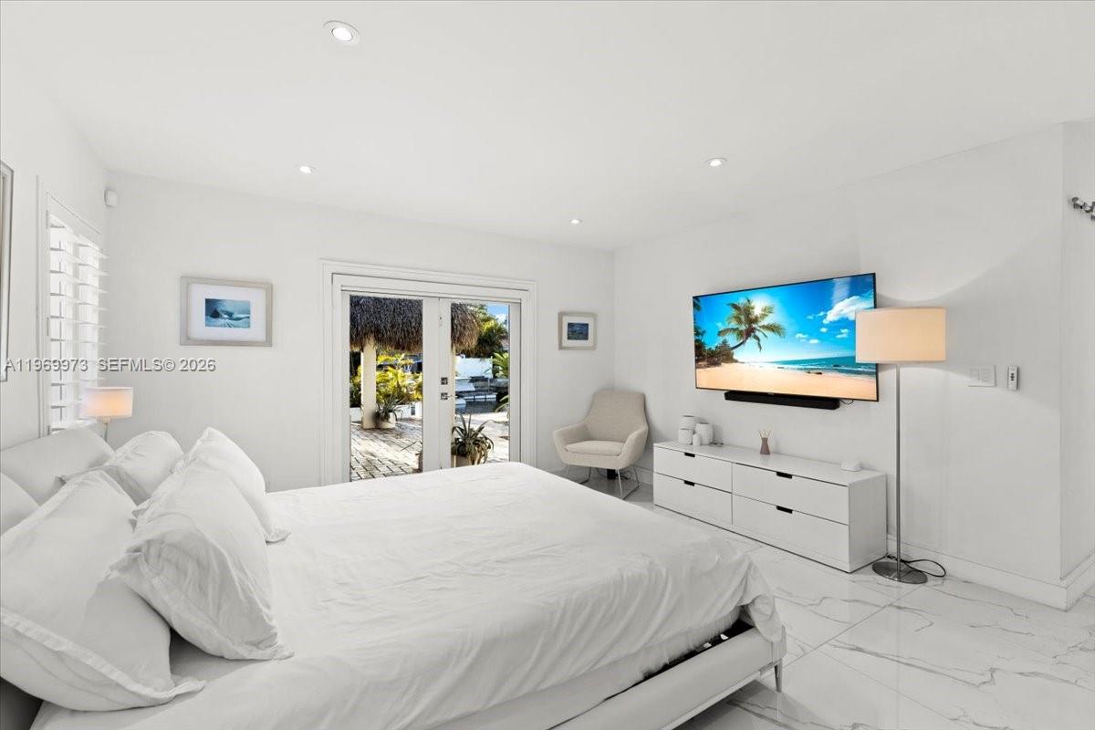 12930 Oleander Road North Miami, FL 33181 - Photo 15 of 45