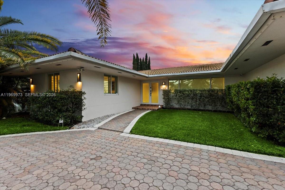 12930 Oleander Road North Miami, FL 33181 - Photo 2 of 45