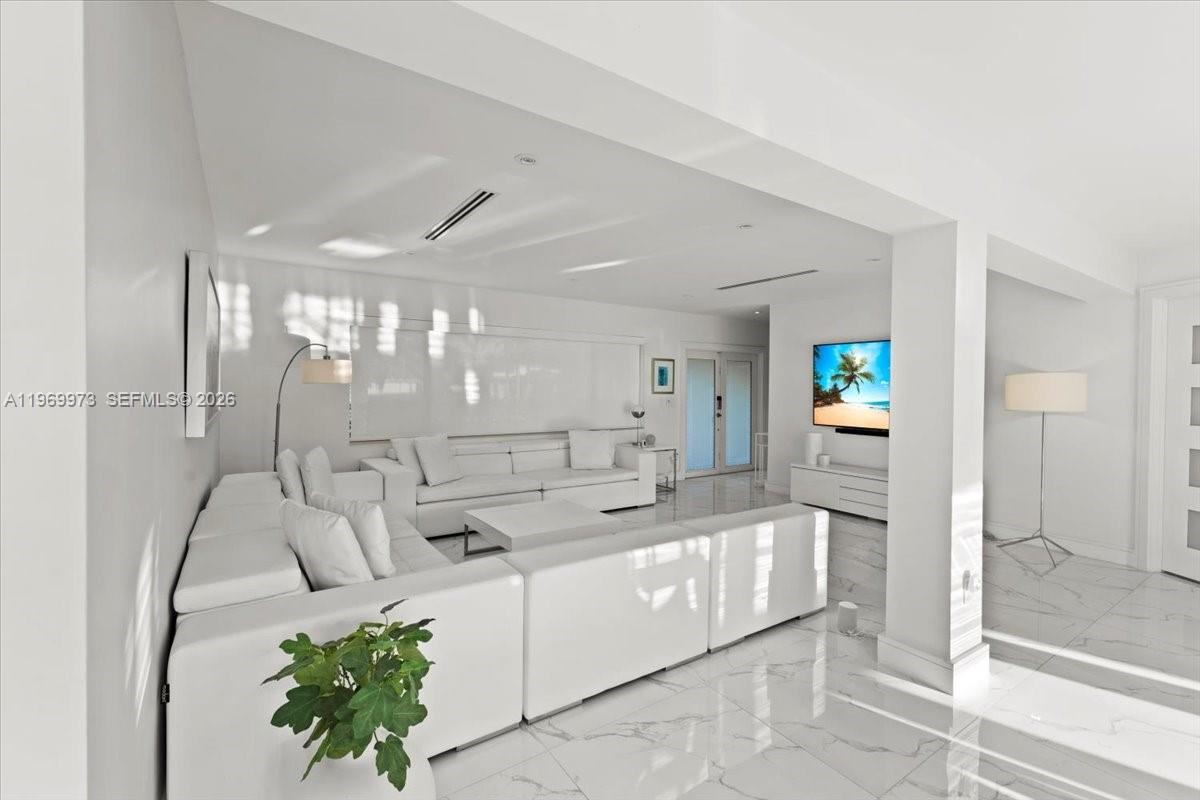 12930 Oleander Road North Miami, FL 33181 - Photo 5 of 45