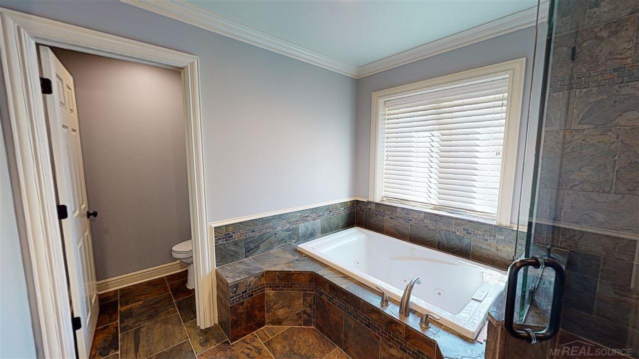 508 West Sutton Road Lapeer, MI 48446 - Photo 58 of 71 50007172-57.JPG