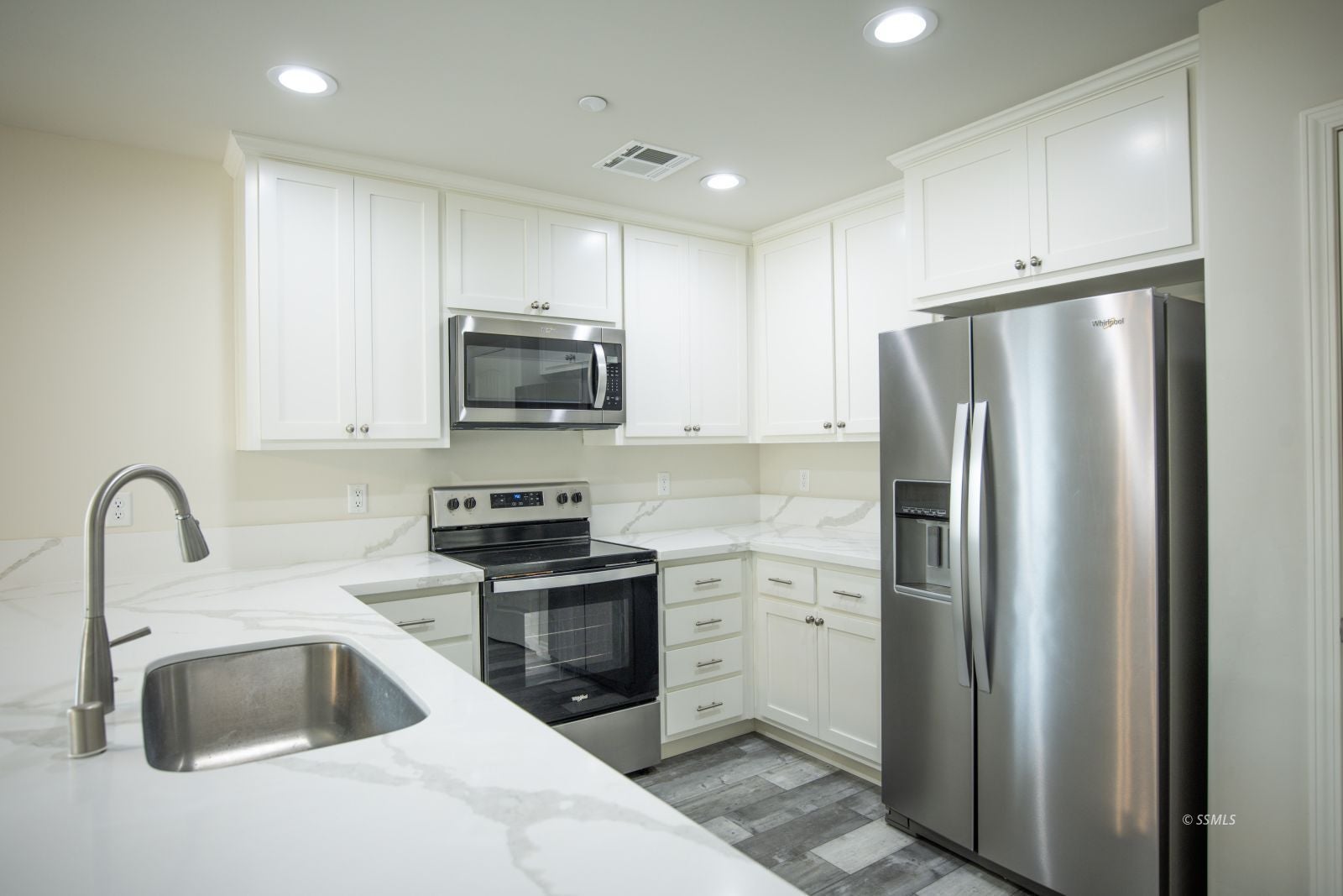1433 South McCall Street Ridgecrest, CA 93555 - Photo 8 of 38 Gallery Image 8