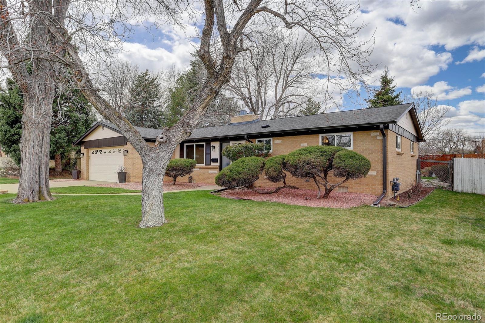 3585 Allison Court Wheat Ridge, CO 80033 - Photo 4 of 34 Gallery Image 4