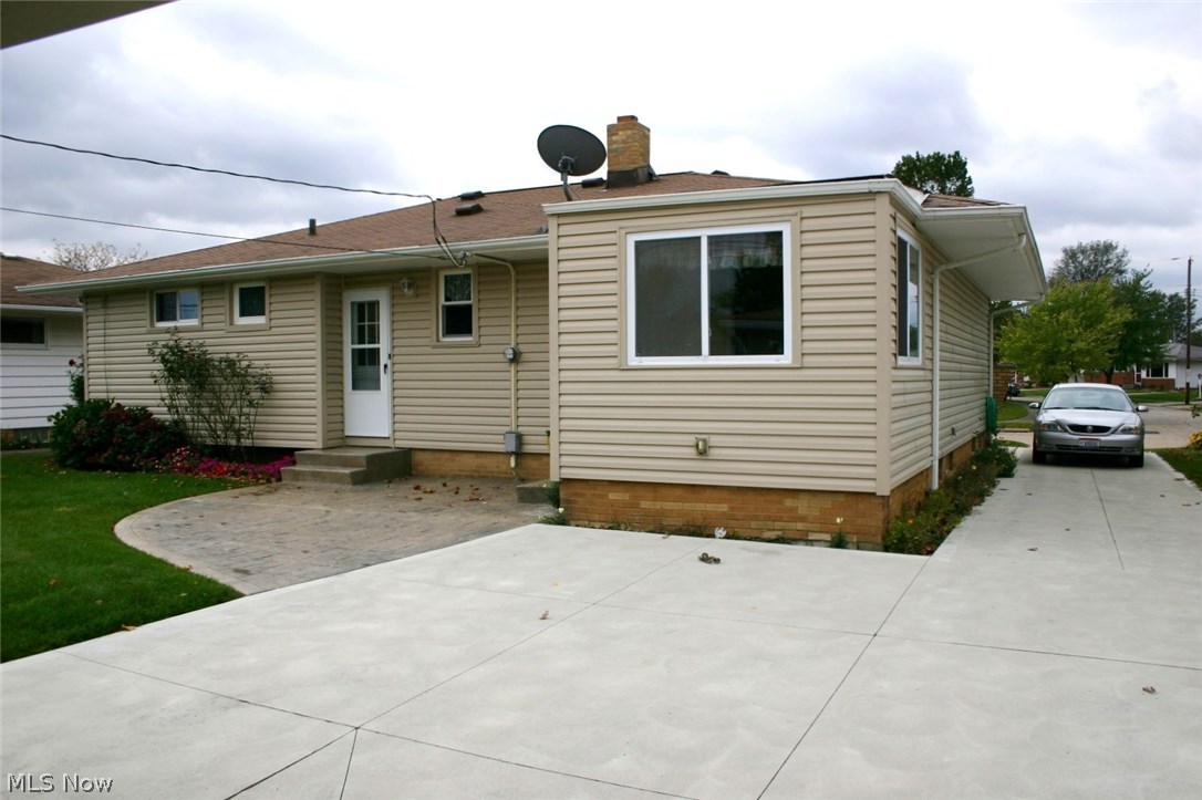 6841 Revere Road Cleveland, OH 44130 - Photo 28 of 31 2009 Vinyl Siding, Stamped Patio & Driveway